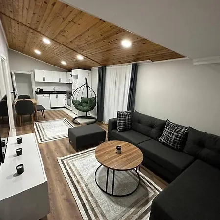 Apartment Tayakadin House